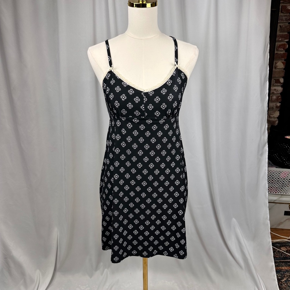 Rene Rofe Sleepwear Black White Floral Chemise Nightgown Medium Lingerie Dress